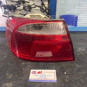 Lanterna Traseira Esquerda Volkswagen Voyage