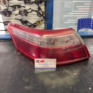 Lanterna Esquerda Toyota Camry