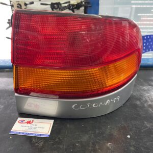 Lanterna Direita Toyota Carina