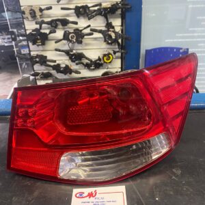 Lanterna Direita Kia Cerato