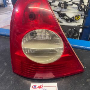 Lanterna Esquerda Renault clio