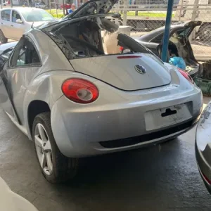 Sucata Volkswagen New Beatle 2010 (retirada Peças)